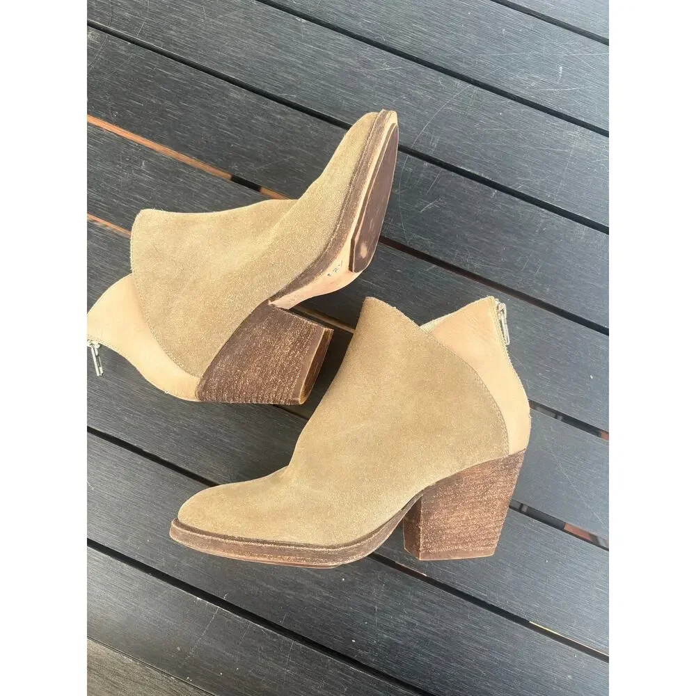 Chocolat Blu Calf Suede Leather Ankle Boots Size 7 Taupe Western Booties